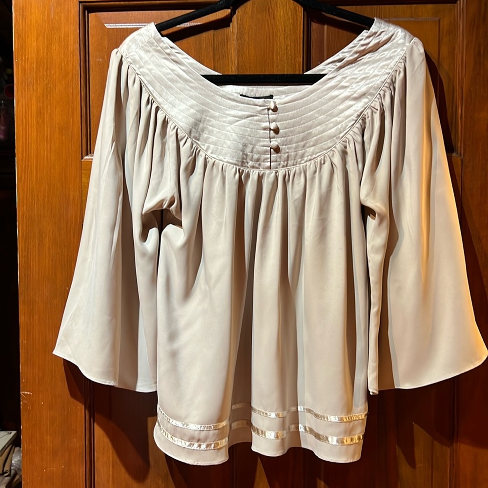 BCBG MAxaria blouse - medium